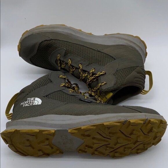The North Face Kids Fastpack Hiker Mid Waterproof Hiking Boots Size 6 - Picture 2 of 15